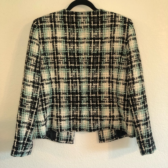 Tahari ASL Chic Black and White Plaid Boucle Jacket - Picture 6 of 7
